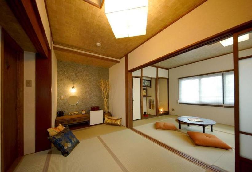 بنسيون Kyoyado Yaezakura