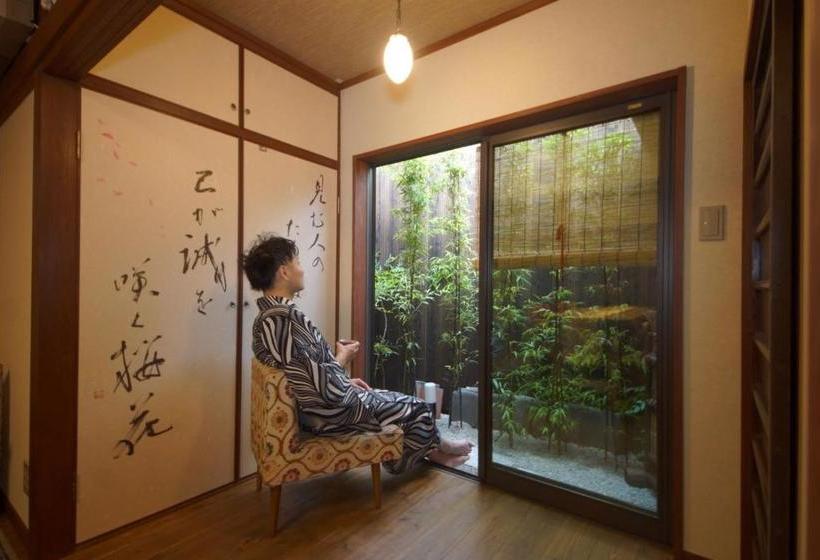 بنسيون Kyoyado Yaezakura