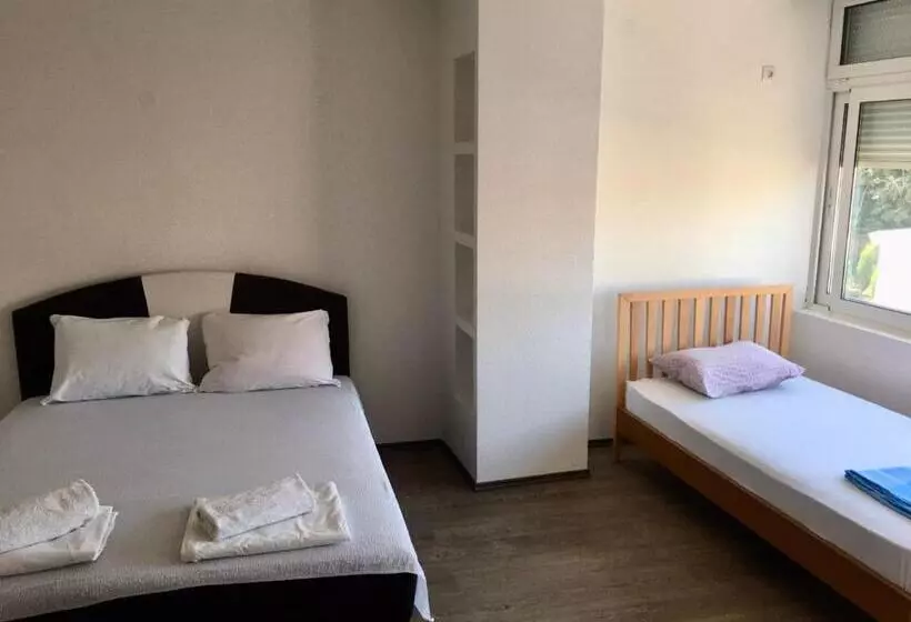 پانسیون Rooms M2