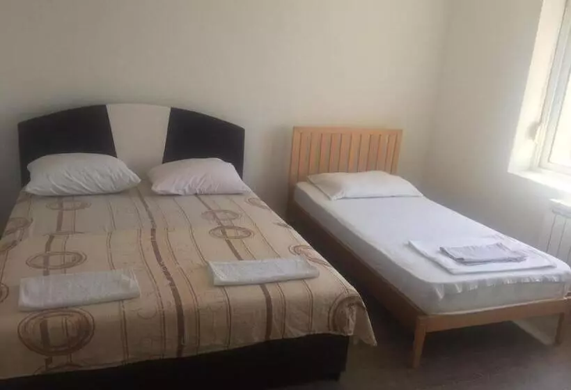 پانسیون Rooms M2