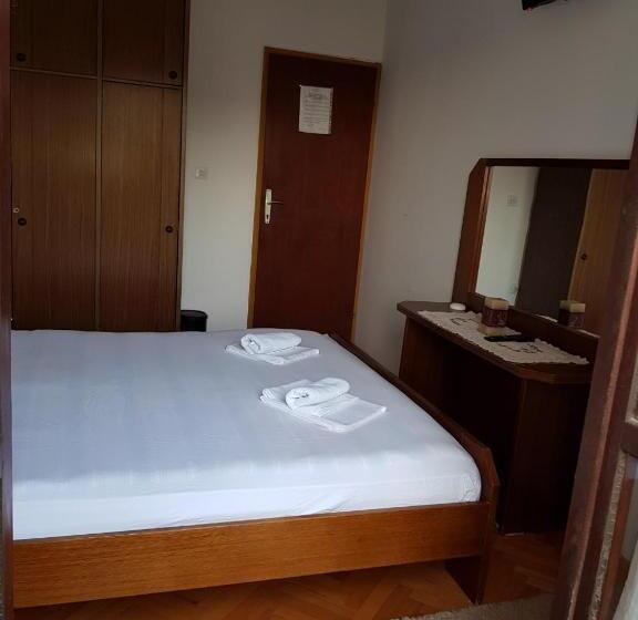 پانسیون Sobe I Apartmani Marović