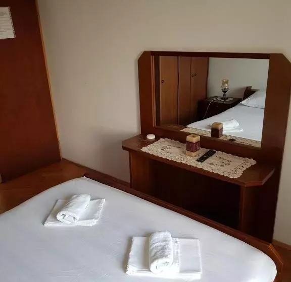 پانسیون Sobe I Apartmani Marović