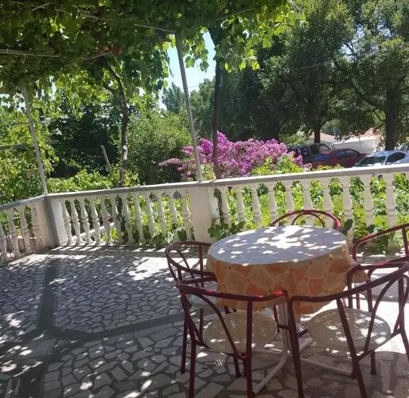 پانسیون Sobe I Apartmani Marović