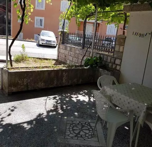 پانسیون Sobe I Apartmani Marović