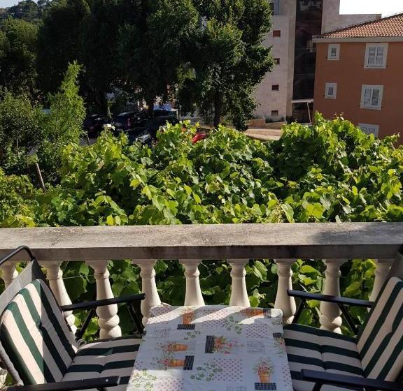 پانسیون Sobe I Apartmani Marović