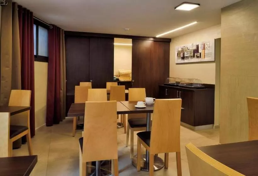 هتل Hôtel & Restaurant Le Belvédère