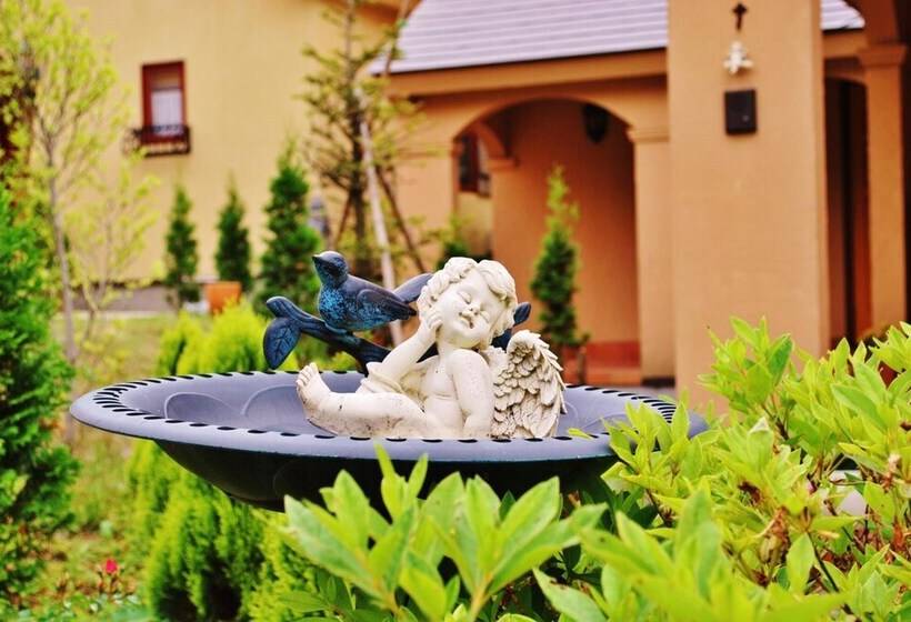 ペンション Aromatic Garden Villa La Poltrona Nasu