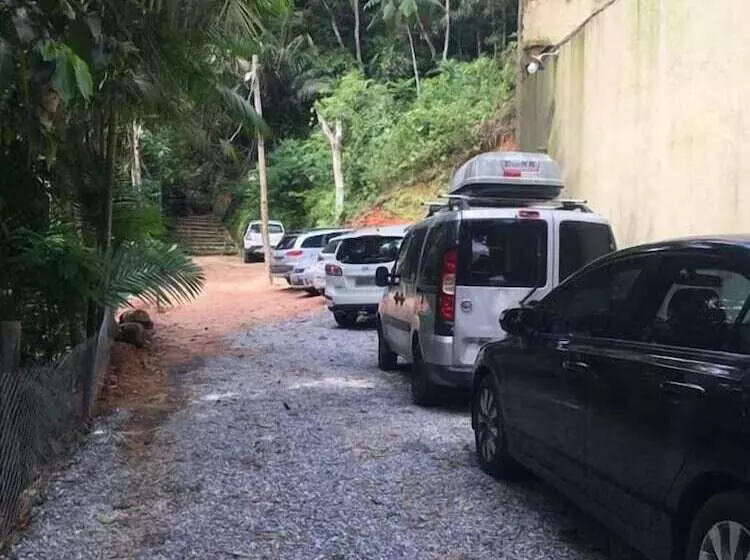 ペンション Pousada Colibri