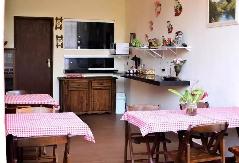 ペンション Pousada Colibri