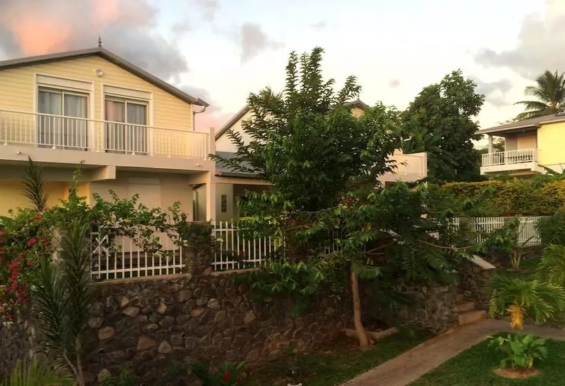 L Oasis De Terre Rouge