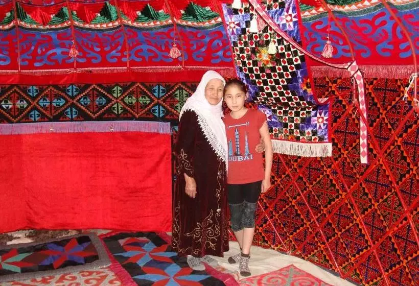 پانسیون Guest House Nur