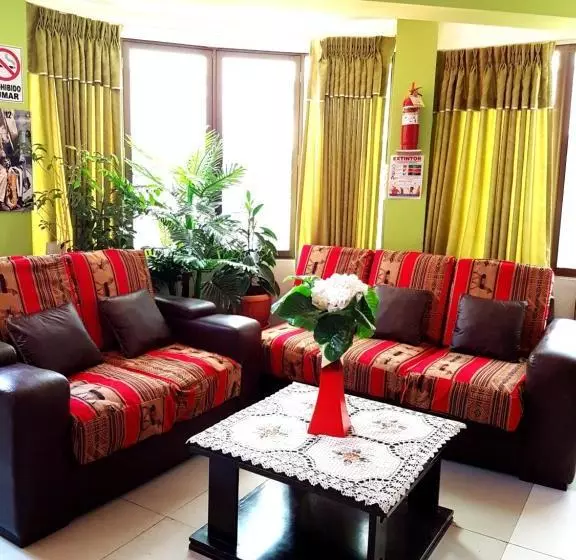 پانسیون Hostal Iskanwaya