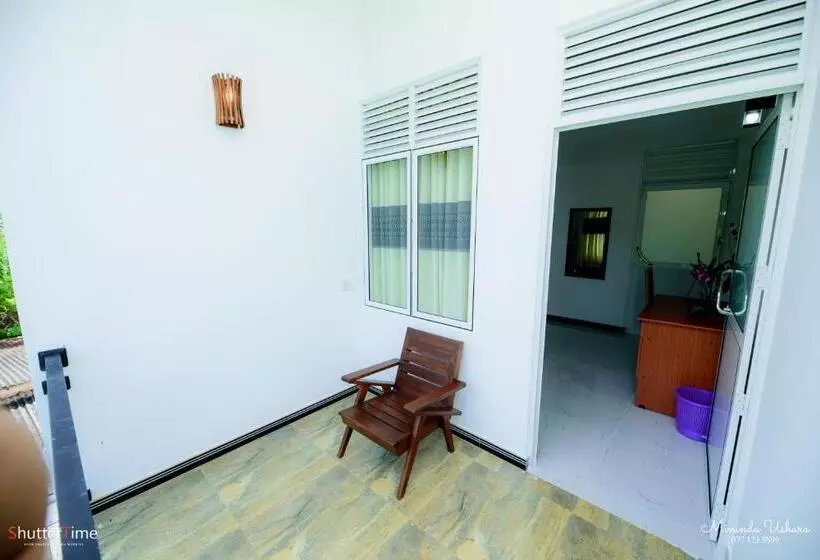 پانسیون Sera Villa