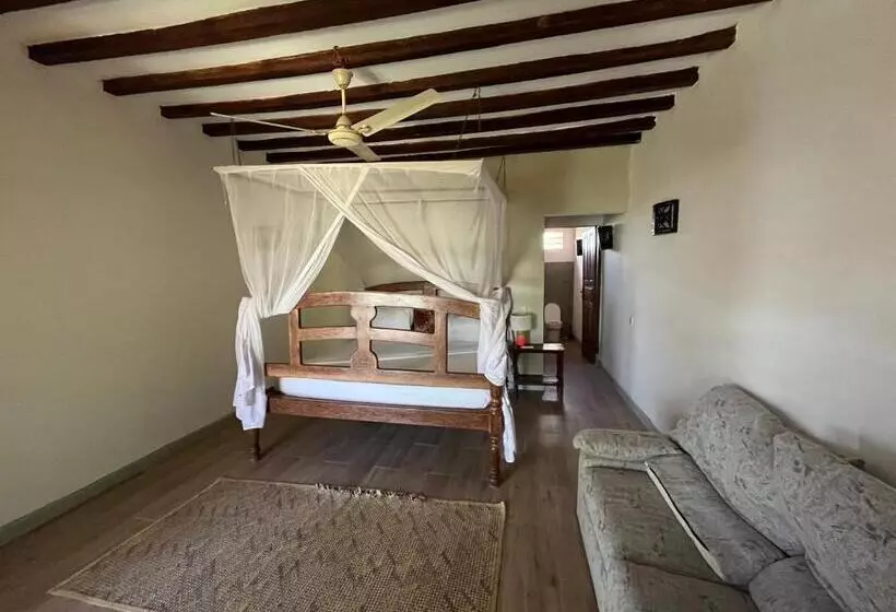 پانسیون Malcom Residence