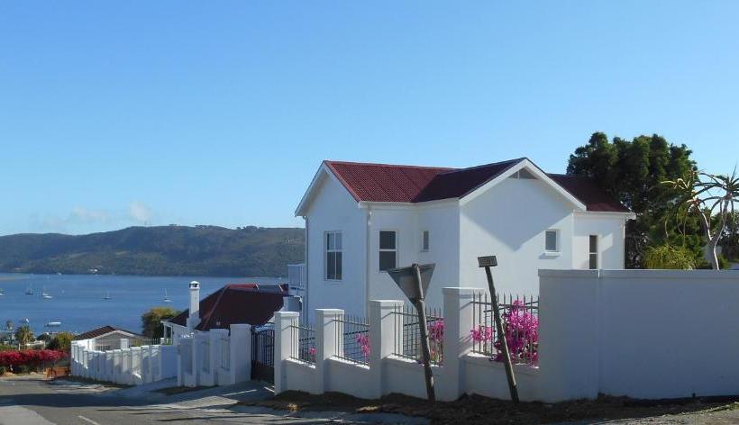 פנסיון Westhill Luxury Guest House