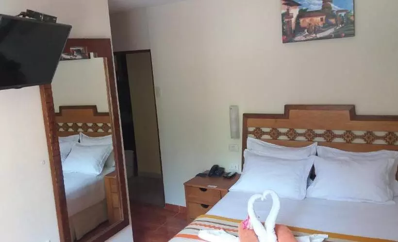 ユースホステル Hostal Vista Waynapata 123