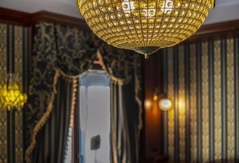 Hotelli Erla Villa Boutique