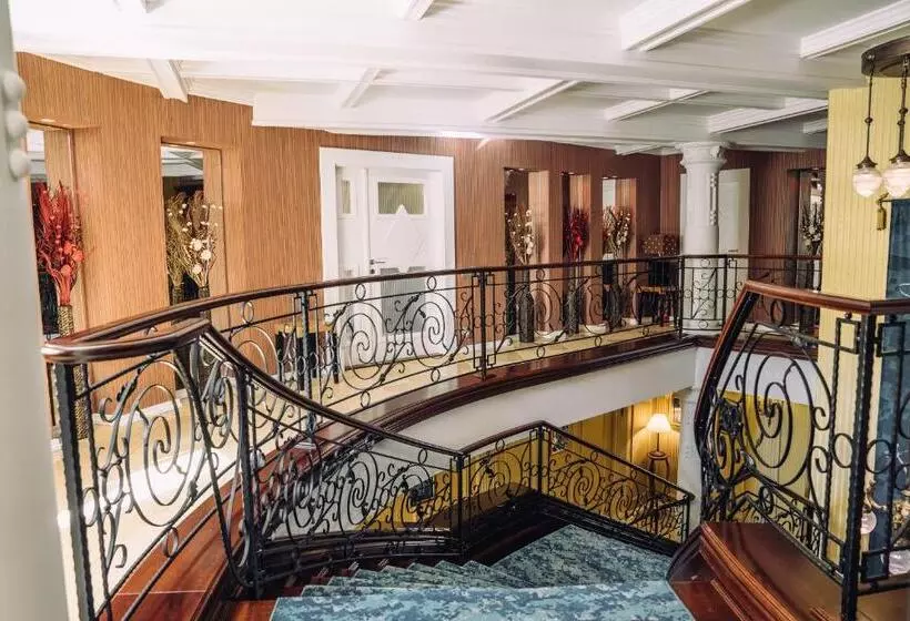Hotelli Erla Villa Boutique