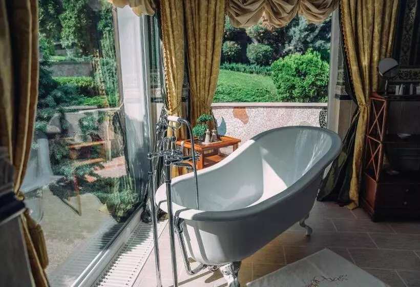 Hotelli Erla Villa Boutique