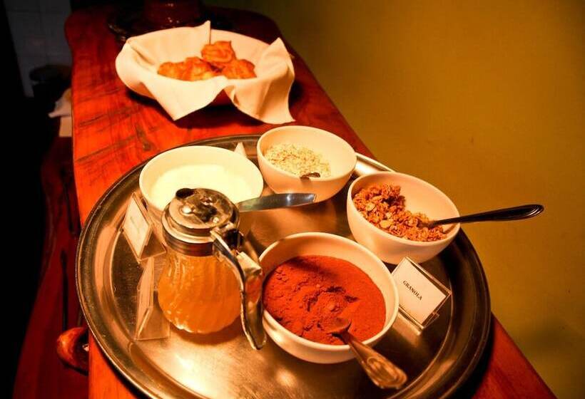 膳宿费 Pousada Alpes