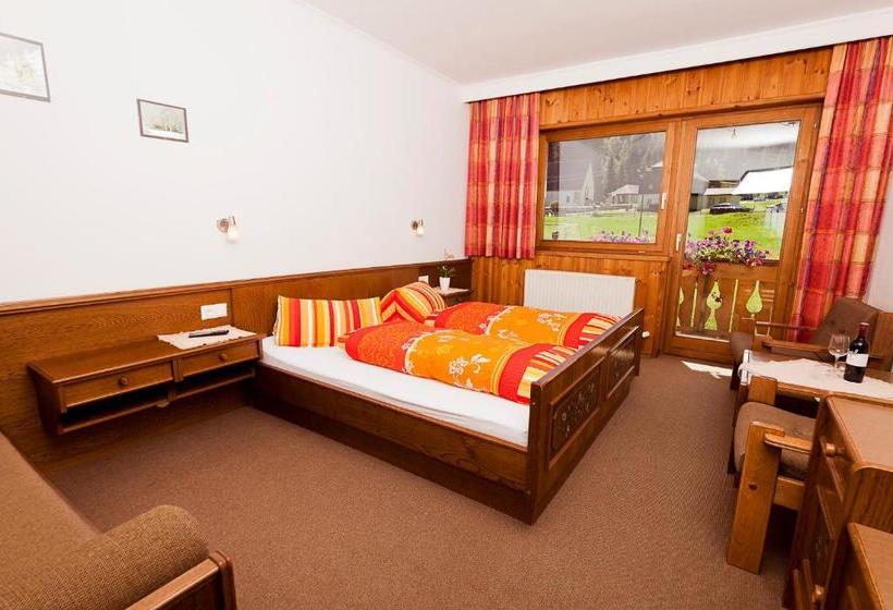 הוסטל Zirbenhof