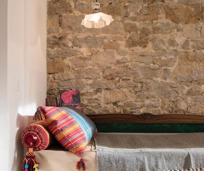 ペンション Boutique Hotel Guesthouse Le Locle