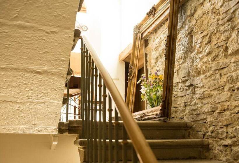 ペンション Boutique Hotel Guesthouse Le Locle