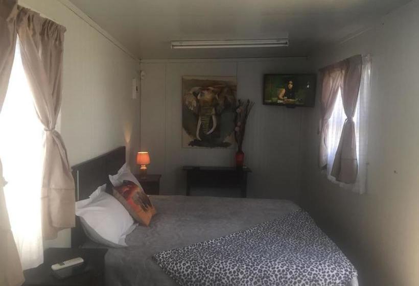 پانسیون Elephant Lodge Guesthouse