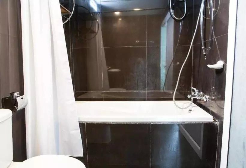 Majatalo Fahsai Bay Villa