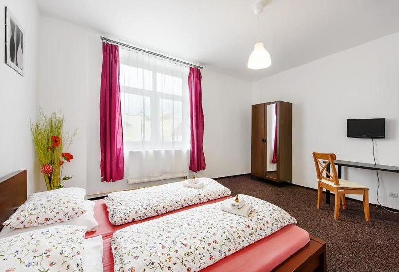 بنسيون Penzion Sole Bučovice