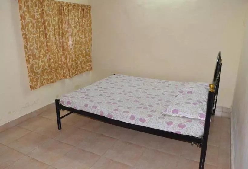 ペンション Raikar Guest House