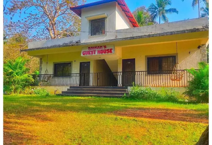 ペンション Raikar Guest House