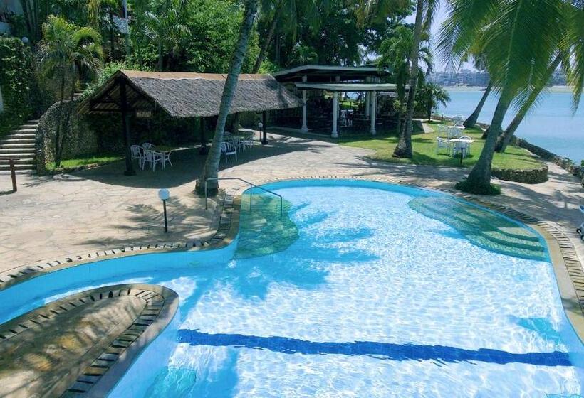 Tamarind Village Hotel Apartments