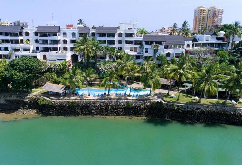 Tamarind Village Hotel Apartments