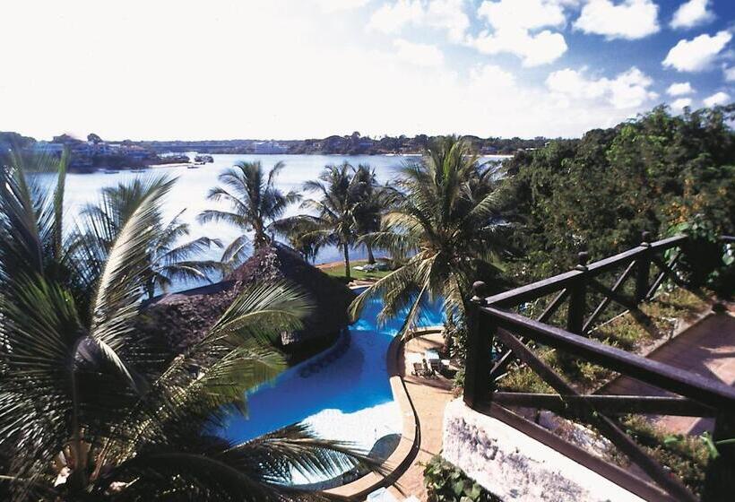 Tamarind Village Hotel Apartments