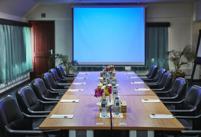 Tamarind Village Hotel Apartments