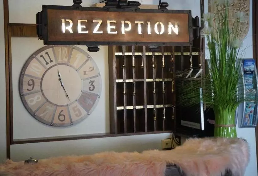 Retkeilymaja Frühstückspension Gasthof Gesslbauer