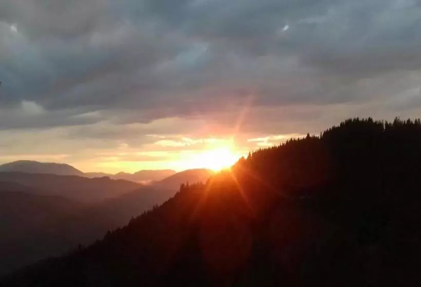 Retkeilymaja Frühstückspension Gasthof Gesslbauer