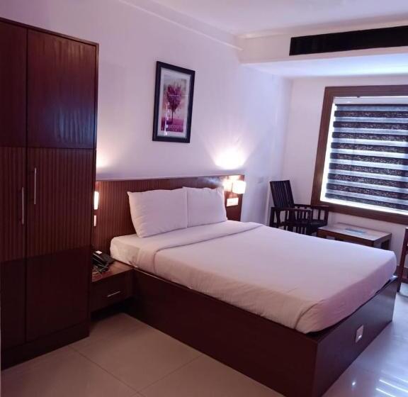 הוסטל Parco Residency