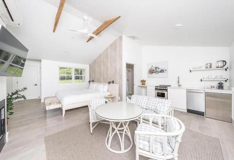 호스텔 White Moose Inn