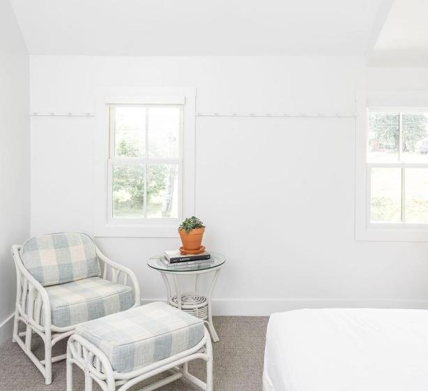 호스텔 White Moose Inn