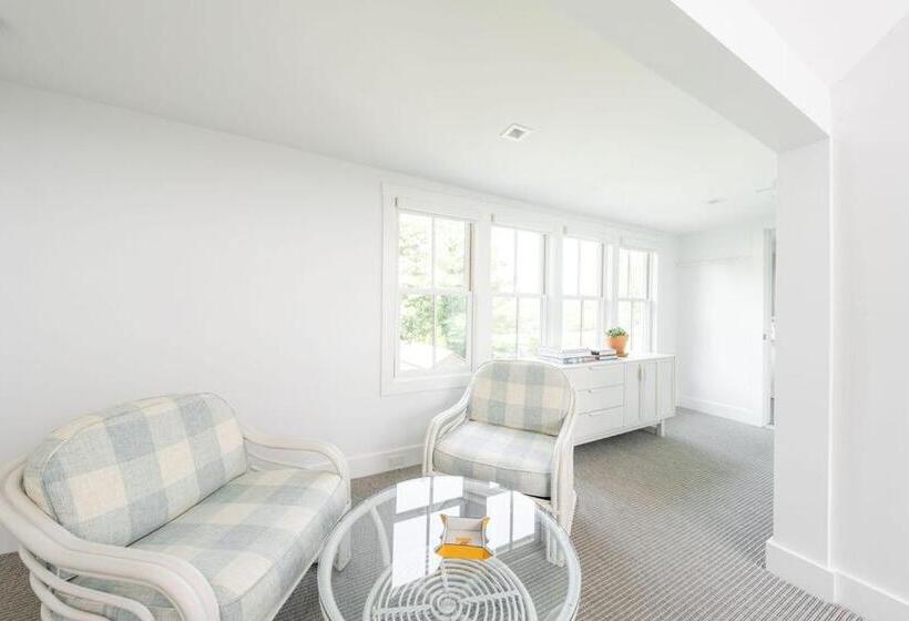 호스텔 White Moose Inn