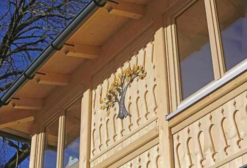 Der Ulmenhof