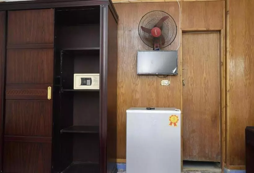 هتل Egyptians Hostel