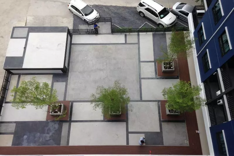 ユースホステル Ploen Ploen Residence