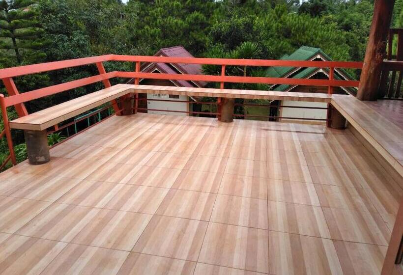 Pensió Chatfah Resort