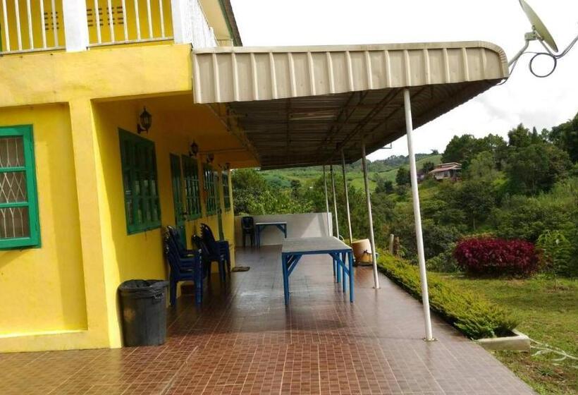 Pensió Chatfah Resort