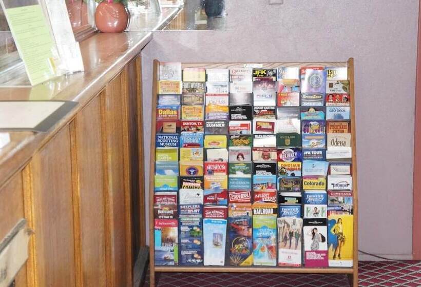 فندق صغير Travelers Inn