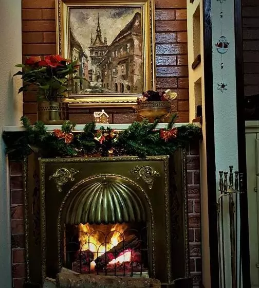 Majatalo Conacul Malul Alb