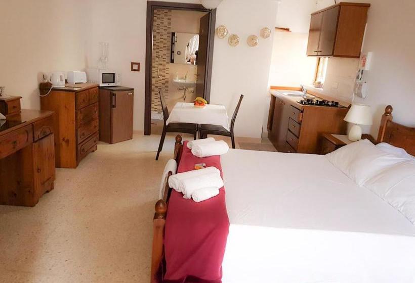 پانسیون D Ambrogio Guest House